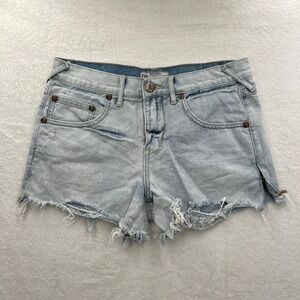 Free People Denim Shorts Distressed Frayed Light Wash Size 26‎ High Rise boho